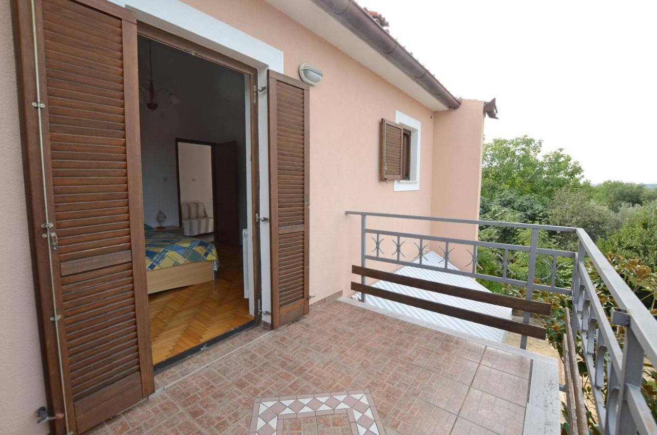 Apartments Josip Pavicini Luaran gambar