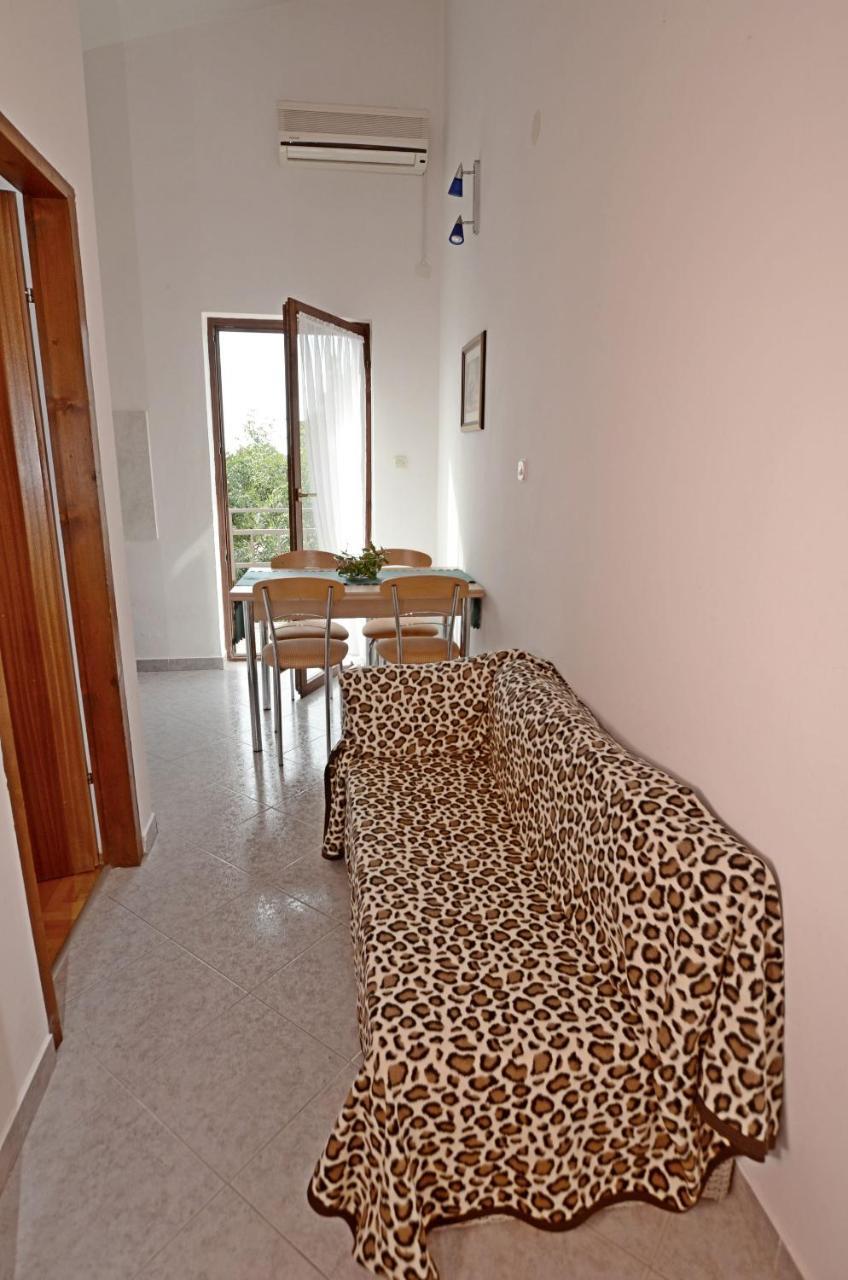 Apartments Josip Pavicini Luaran gambar